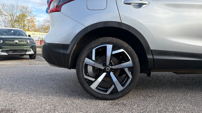 Nissan Qashqai 1.5 dCi Tekna+ 5dr Diesel Hatchback